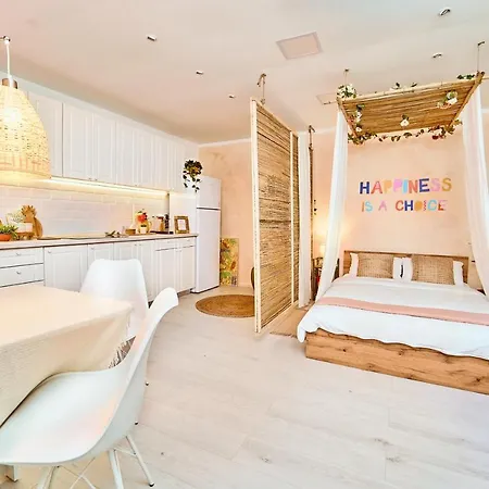 Exotic Jungle-inspired Oasis Semesterbostad Timişoara